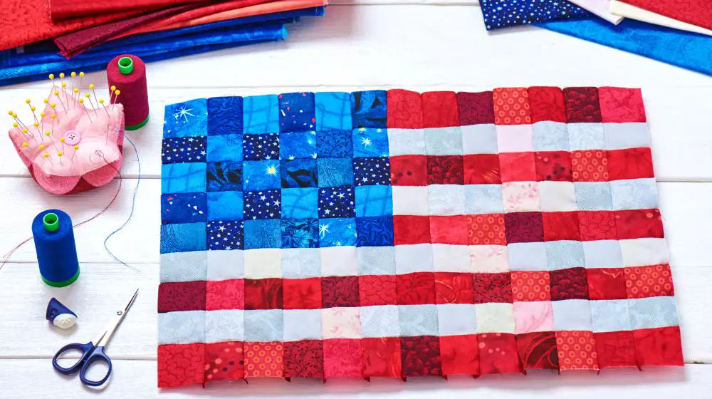 Flag craft | Patriotic sewing projects | Memorial Day Crafts You Can Make To Show Your Patriotism | Sewing.com | Featured